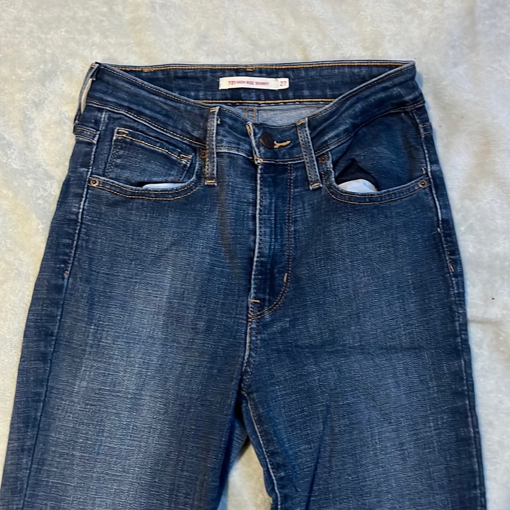 Levi’s High rise Skinny Jeans 💙